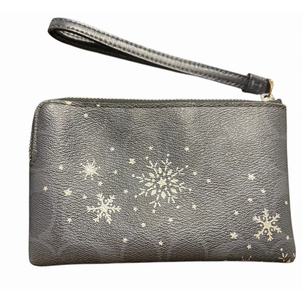 Coach Snowflake Pattern Wristlet Clutch Wallet Signature‎ Canvas